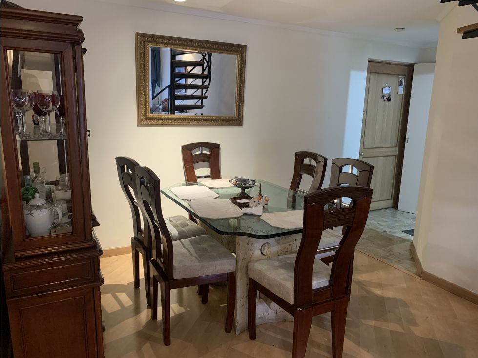 Apartamento en venta Cundinamarca Bogotá Acacias Usaquen 140 m2 Habitaciones 3 Baños 2 Garajes 2 Precio $600000000