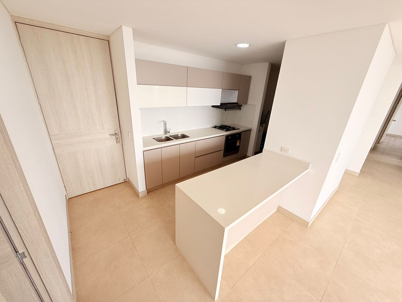 Apartamento en venta Valle Del Cauca Cali Lili 158 m2 Habitaciones 4 Baños 3 Garajes 2 Precio $880000000