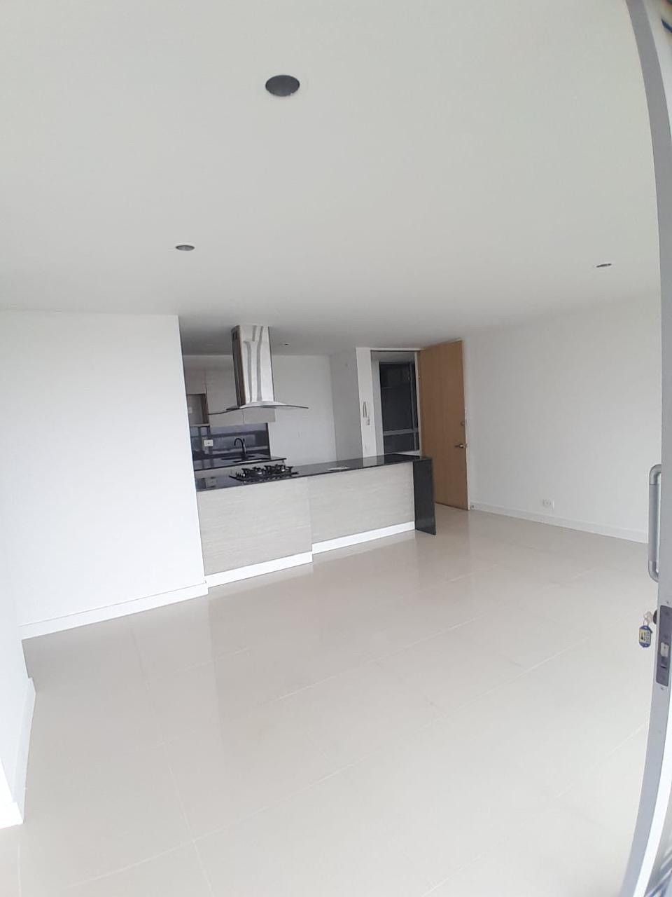 Apartamento en arriendo Antioquia Medellín Naranjal 85 m2 Habitaciones 3 Baños 2 Garajes 2 Precio $5500000