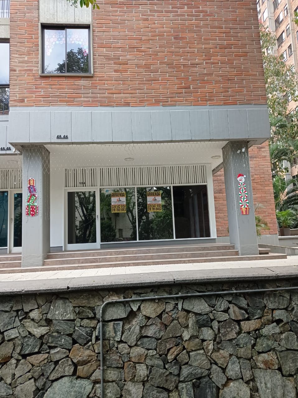 Oficina en arriendo Antioquia Medellín Urbanizacion Suramericana 63 m2 Habitaciones 0 Baños 2 Garajes 0 Precio $3000000