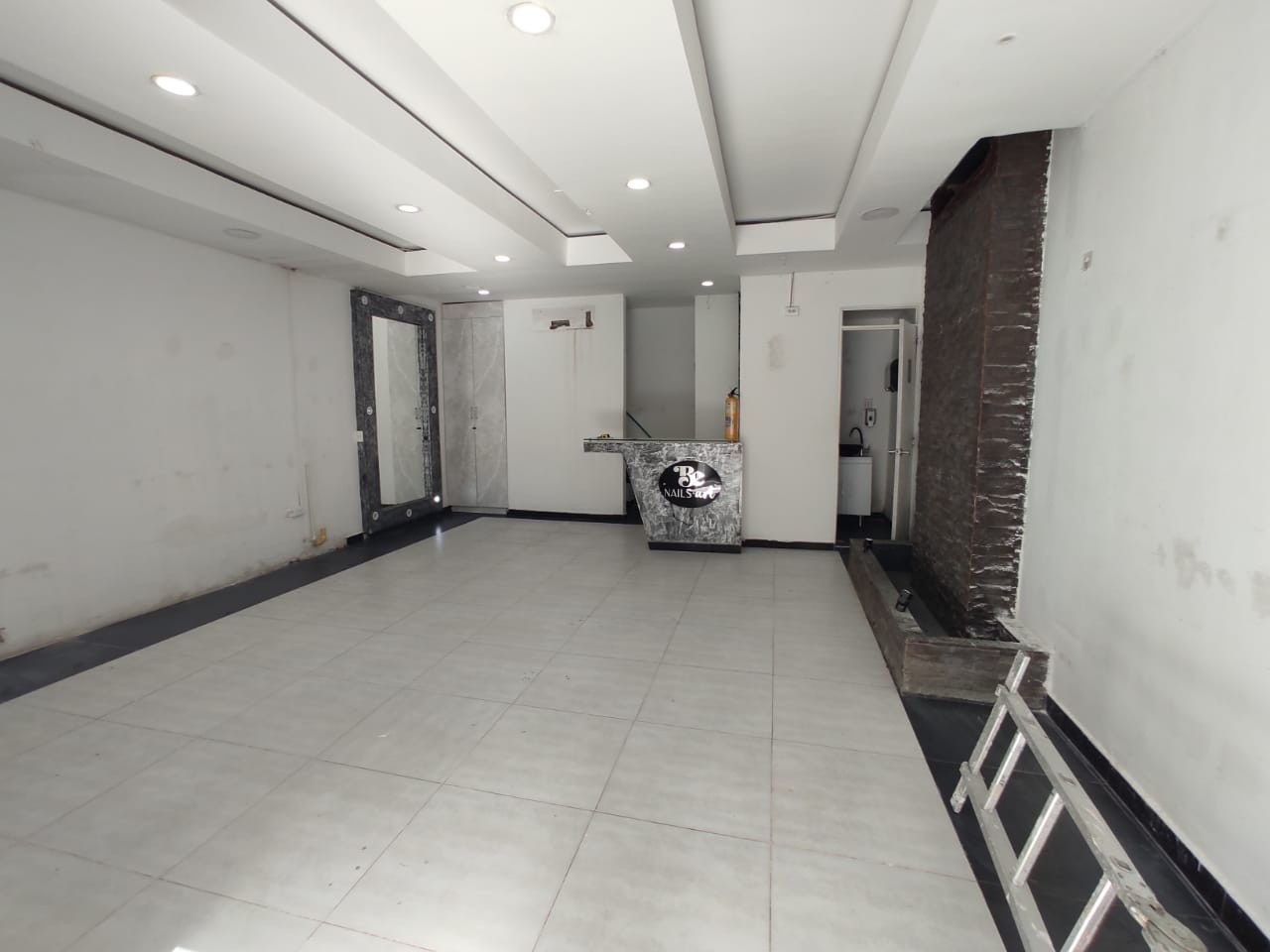 Local en arriendo Antioquia Medellín Patio Bonito 52 m2 Habitaciones 0 Baños 1 Garajes 0 Precio $4000000
