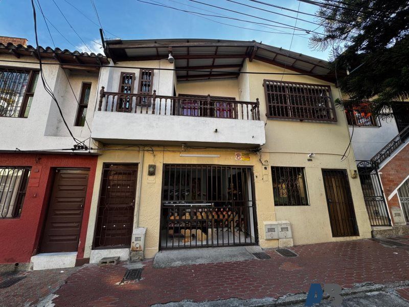 Apartaestudio en arriendo Antioquia Medellín La America 37 m2 Habitaciones 1 Baños 1 Garajes 0 Precio $1200000