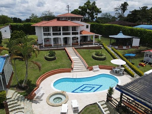 Casa en venta Quindío La Tebaida La Tebaida 2900 m2 Habitaciones 5 Baños 5 Garajes 0 Precio $2200000000