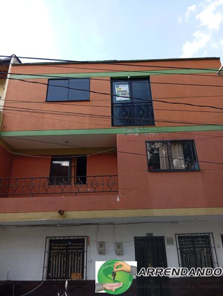 Casa en arriendo Antioquia Itagüí San Francisco 89 m2 Habitaciones 3 Baños 2 Garajes 0 Precio $1400000