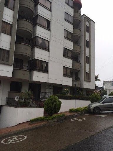 Apartamento en venta Risaralda Pereira Los Alpes 112 m2 Habitaciones 4 Baños 3 Garajes 1 Precio $420000000