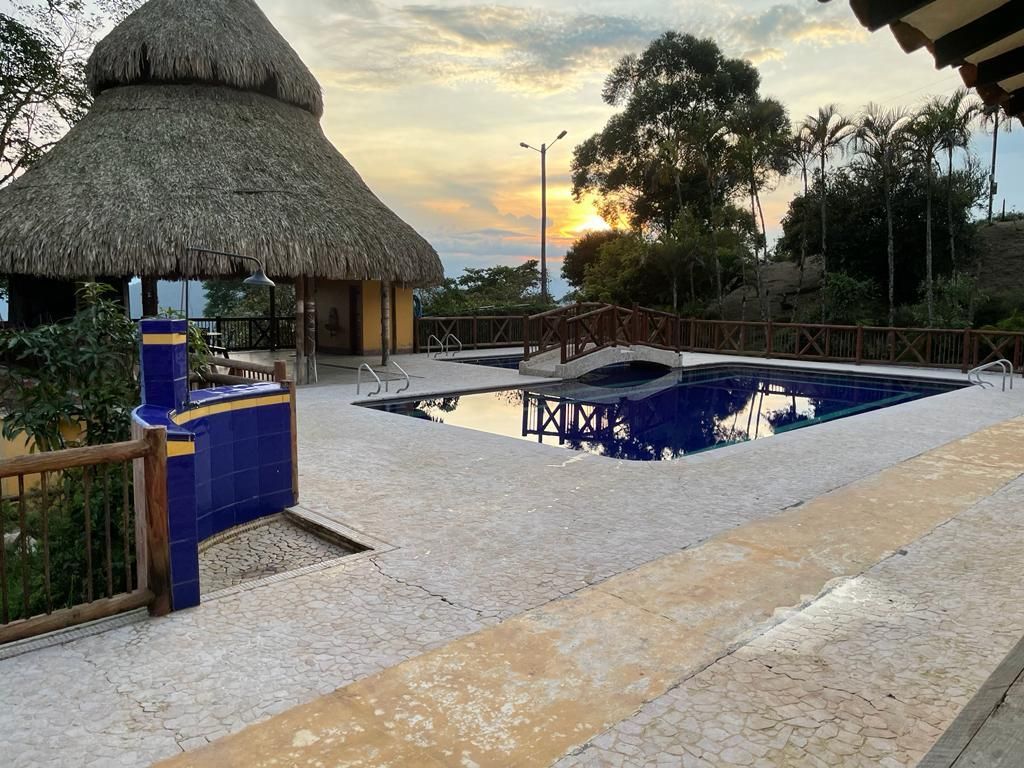 Finca en venta Antioquia Venecia Venecia 199 m2 Habitaciones 9 Baños 9 Garajes 1 Precio $3500000000