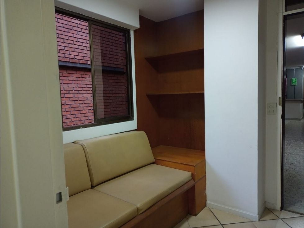 Oficina en venta Antioquia Medellín La Candelaria 32 m2 Habitaciones 0 Baños 1 Garajes 0 Precio $110000000