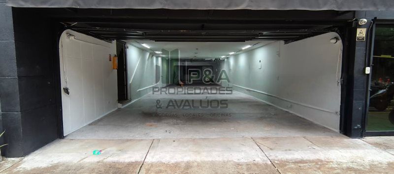 Local en arriendo o venta Antioquia Medellín Alejandria 363 m2 Habitaciones 0 Baños 2 Garajes 0 Precio venta $3200000000 Precio arriendo $15800000
