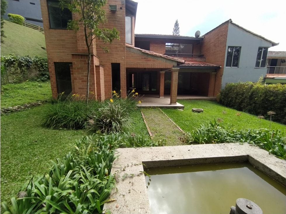 Casa en arriendo Antioquia Envigado Bosques De Zúñiga 320 m2 Habitaciones 5 Baños 4 Garajes 4 Precio $11000000
