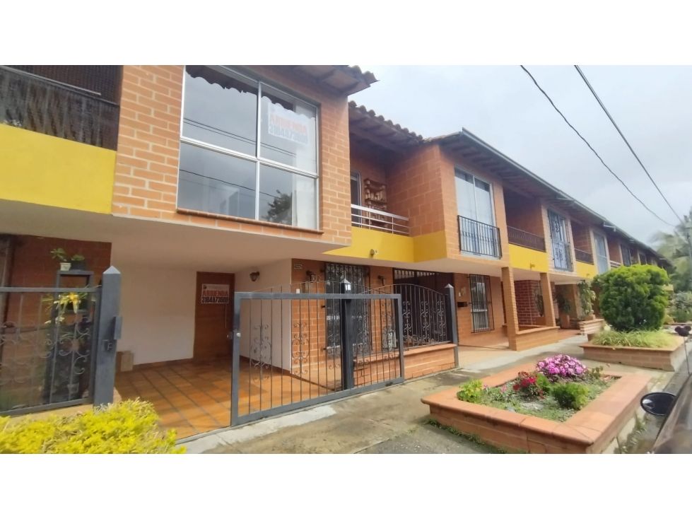 Casa en arriendo Antioquia Rionegro Rionegro 140 m2 Habitaciones 3 Baños 2 Garajes 1 Precio $2500000
