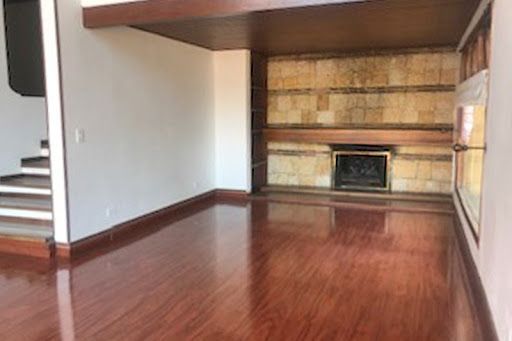 Casa en venta Cundinamarca Bogotá Asd 480 m2 Habitaciones 3 Baños 4 Garajes 2 Precio $2500000000