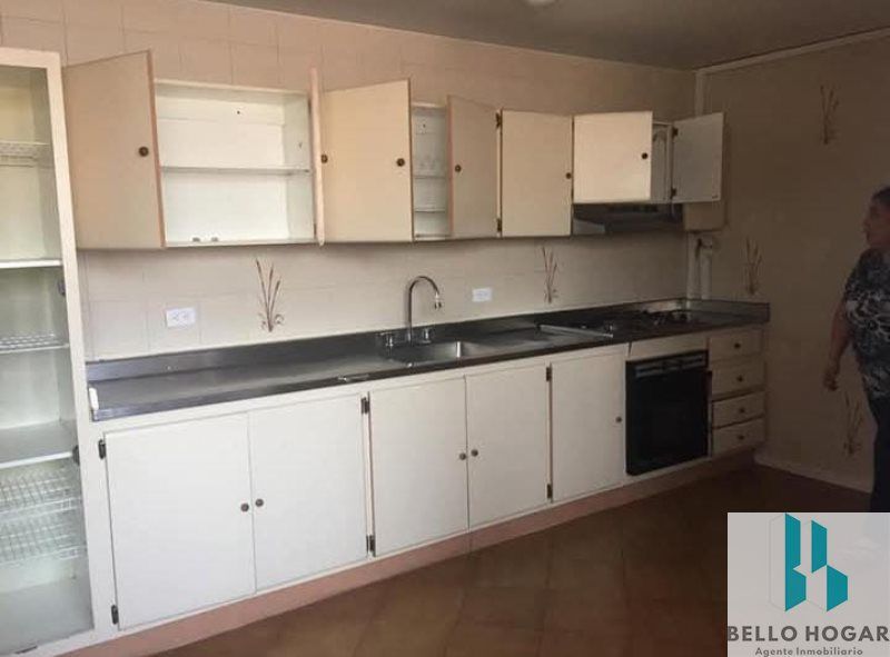 Apartamento en arriendo Antioquia Medellín Los Colores 144 m2 Habitaciones 3 Baños 2 Garajes 1 Precio $3500000