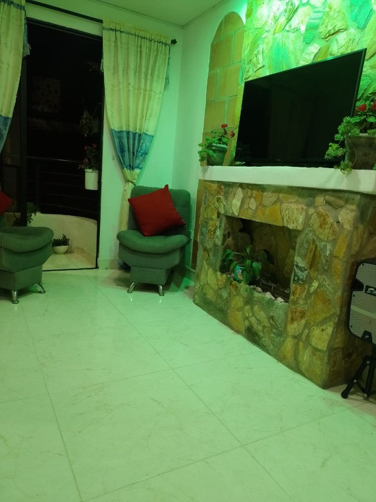 Apartamento en venta Antioquia La Ceja Centro 70 m2 Habitaciones 3 Baños 2 Garajes 1 Precio $420000000
