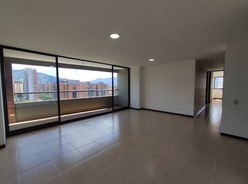 Apartamento en arriendo Antioquia Medellín La Frontera 114 m2 Habitaciones 3 Baños 3 Garajes 1 Precio $5800000