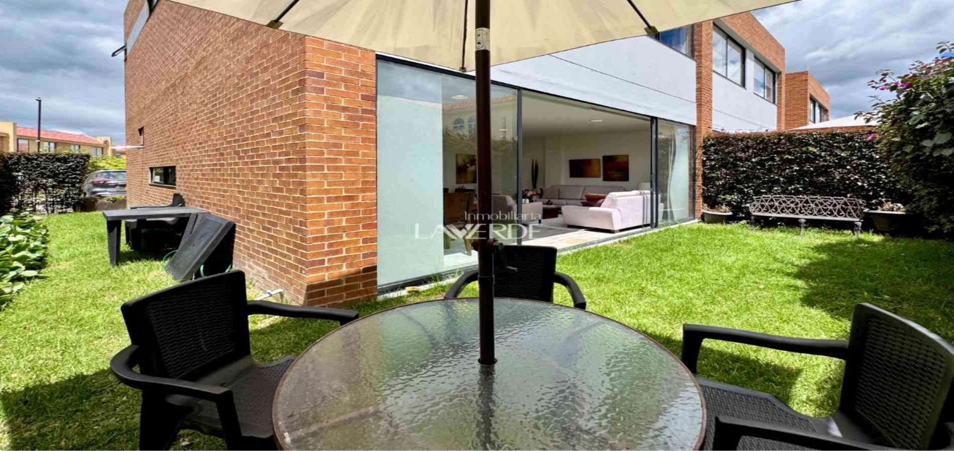 Casa en venta Cundinamarca Cajicá Vda Chuntame 157 m2 Habitaciones 3 Baños 3 Garajes 2 Precio $880000000