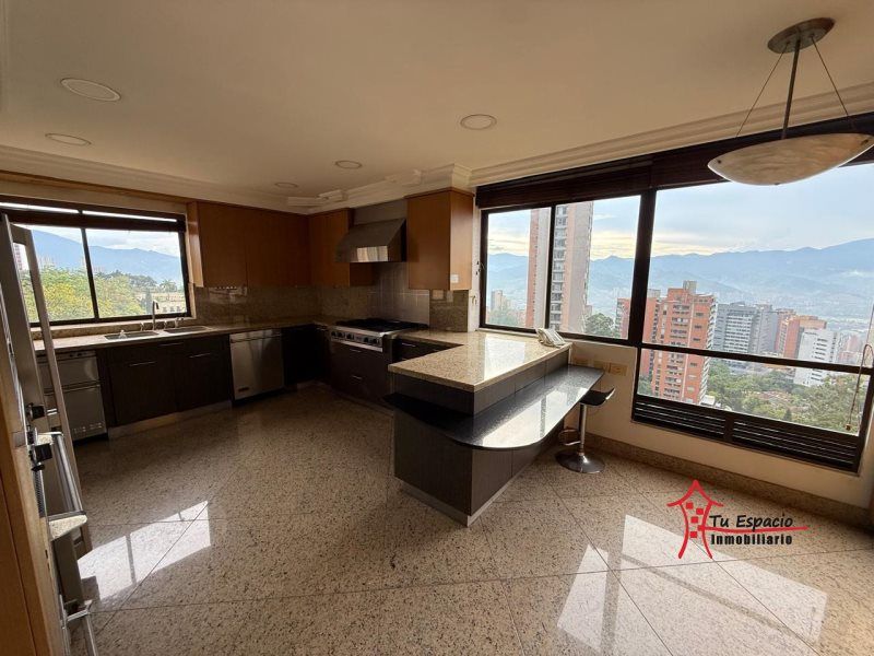 Apartamento en venta Antioquia Medellín Los Naranjos 425 m2 Habitaciones 5 Baños 5 Garajes 0 Precio $3000000000
