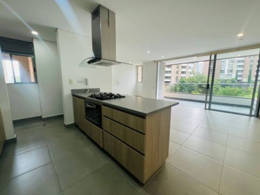 Apartamento en arriendo Antioquia Envigado La Inmaculada 77 m2 Habitaciones 2 Baños 2 Garajes 2 Precio $4300000
