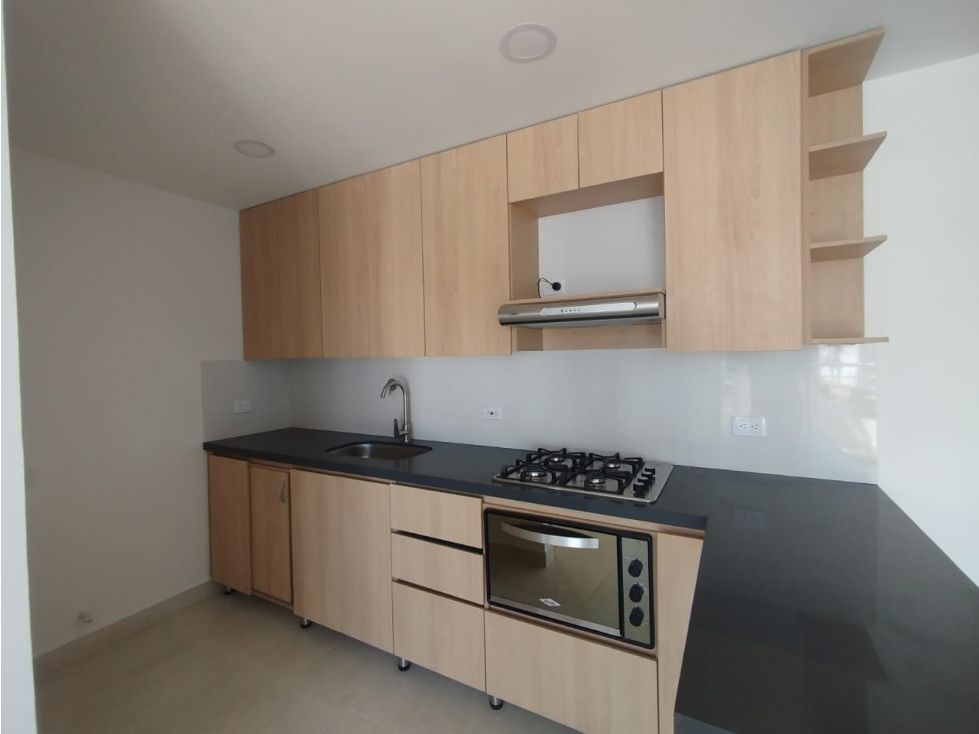 Apartamento en arriendo Antioquia La Ceja Cuatro Esqunas 70 m2 Habitaciones 3 Baños 2 Garajes 1 Precio $2300000