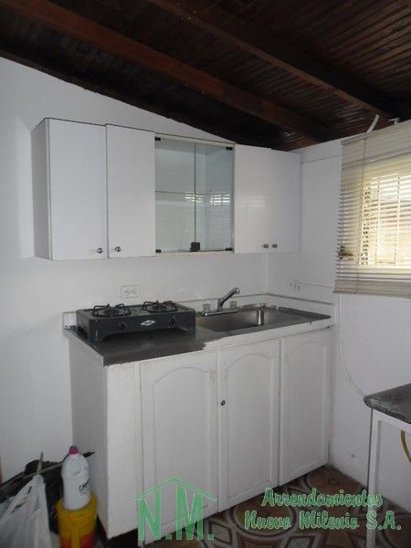 Apartamento en arriendo Antioquia Envigado El Dorado 70 m2 Habitaciones 2 Baños 1 Garajes 0 Precio $1600000