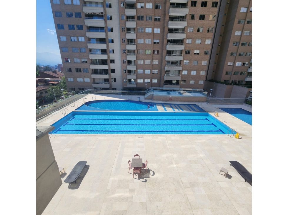 Apartamento en venta Antioquia Medellín Ferreni 113 m2 Habitaciones 3 Baños 4 Garajes 2 Precio $950000000