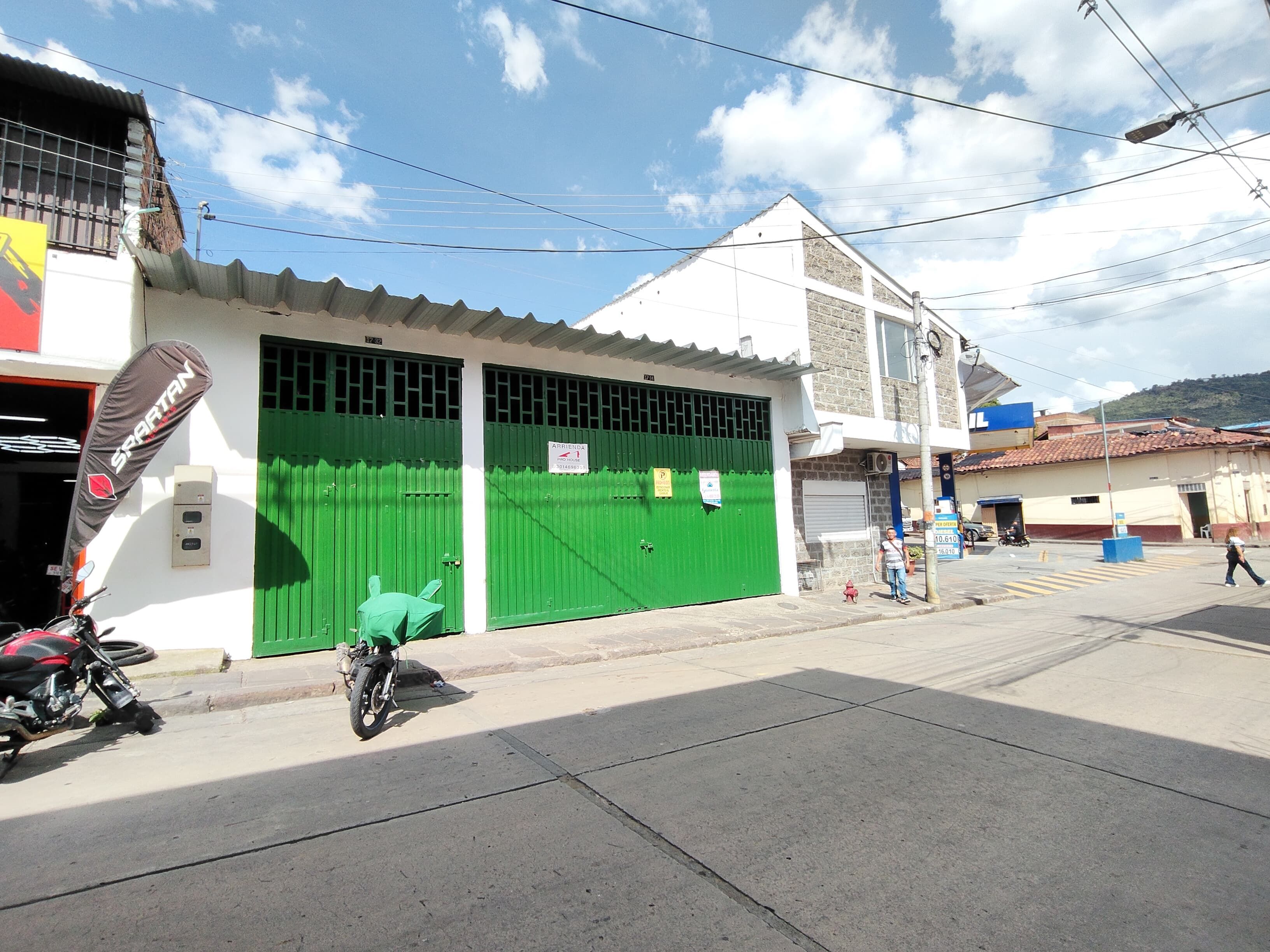 Bodega en arriendo Santander San Gil El Vergel 360 m2 Habitaciones 0 Baños 1 Garajes 0 Precio $5500000