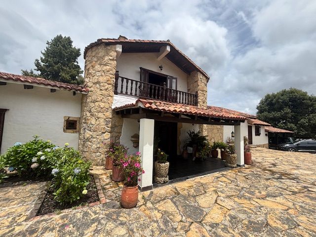 Casa en venta Cundinamarca La Calera La Calera 500 m2 Habitaciones 4 Baños 4 Garajes 4 Precio $2995000000