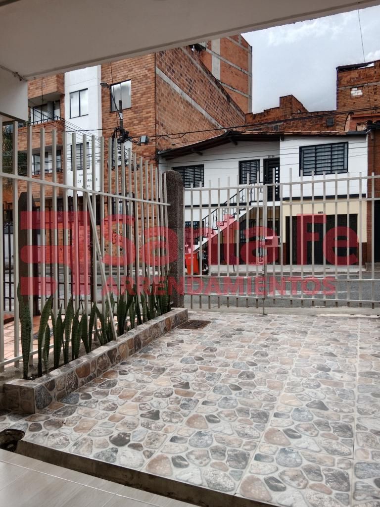 Apartamento en arriendo Antioquia Medellín Miraflores 48 m2 Habitaciones 1 Baños 1 Garajes 1 Precio $1500000
