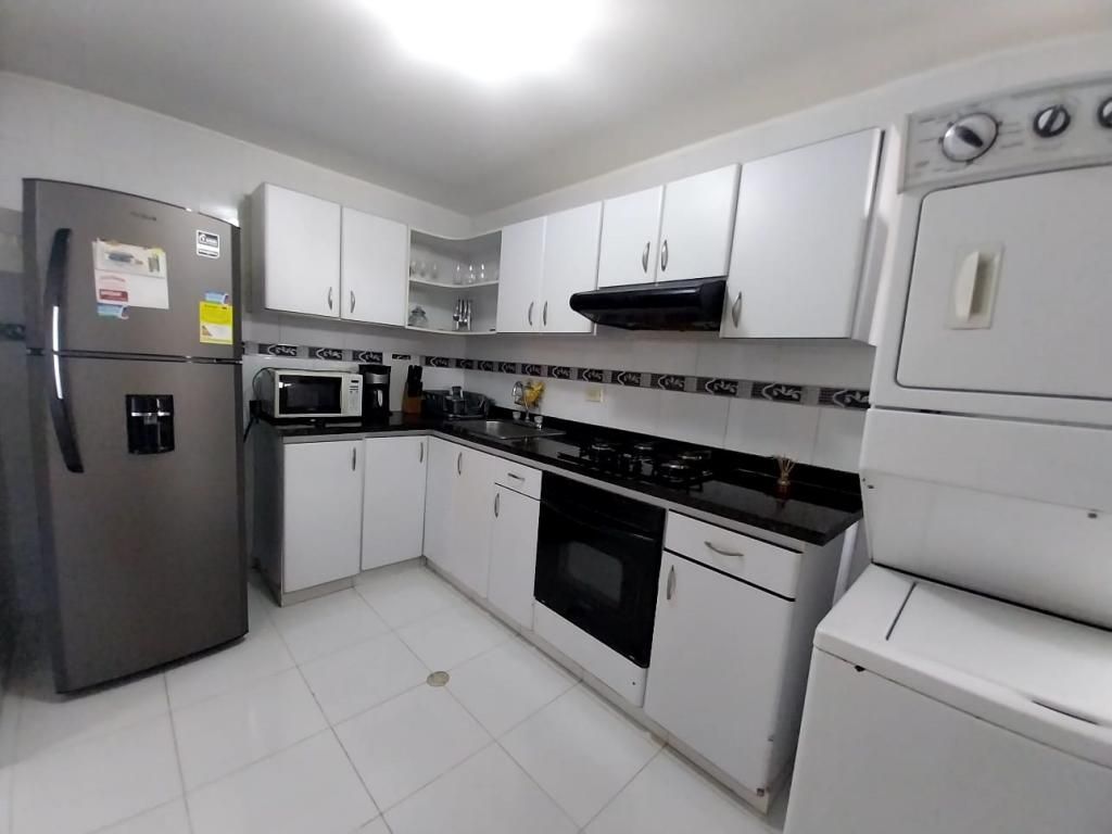 Apartamento en arriendo Atlántico Barranquilla Cr Torre De Las Antillas 105 m2 Habitaciones 3 Baños 2 Garajes 1 Precio $4200000