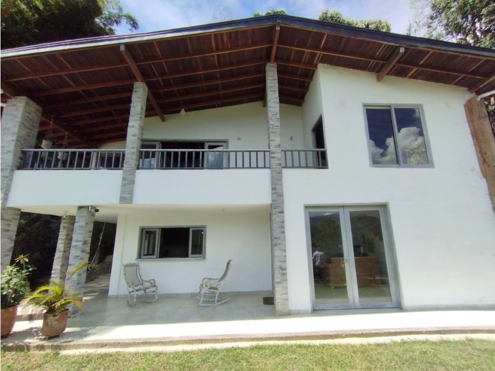 Finca en venta Antioquia Girardota Girardota 350 m2 Habitaciones 4 Baños 5 Garajes 1 Precio $590000000