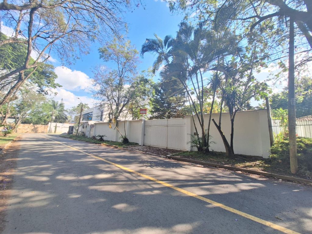 Casa en arriendo Valle Del Cauca Cali Urbanización Ciudad Jardín 1775 m2 Habitaciones 1 Baños 1 Garajes 6 Precio $20000000