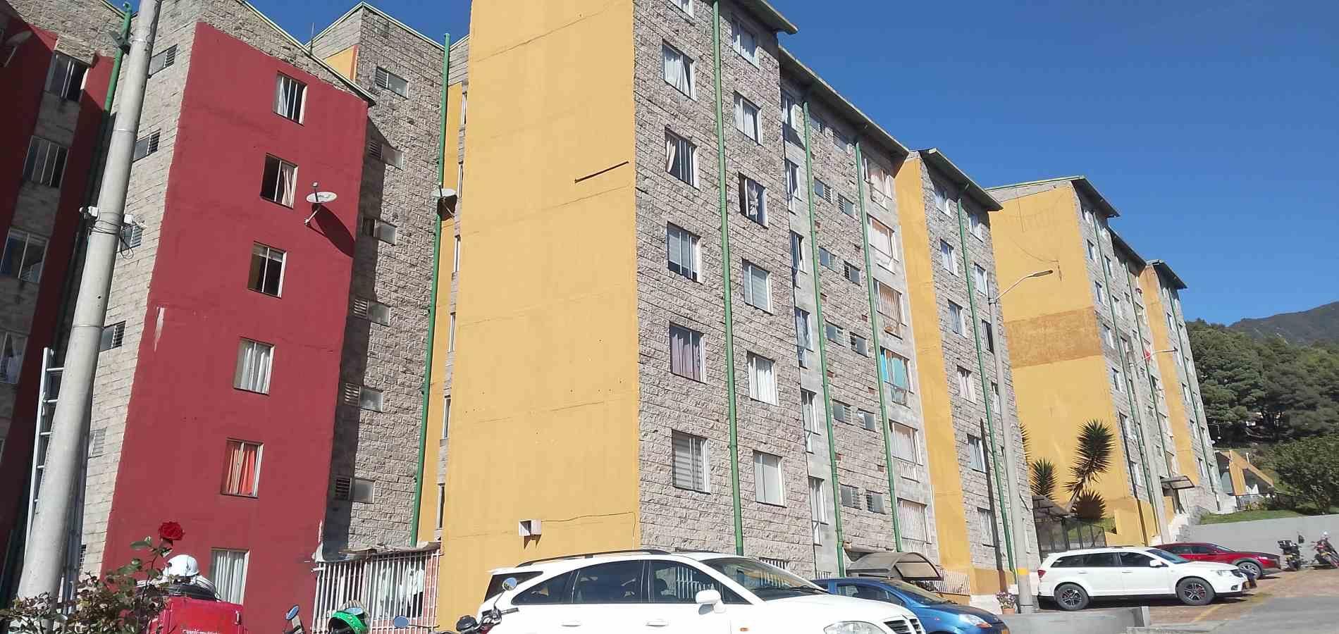 Apartamento en venta Cundinamarca Bogotá Girardot 50 m2 Habitaciones 3 Baños 1 Garajes 0 Precio $180000000