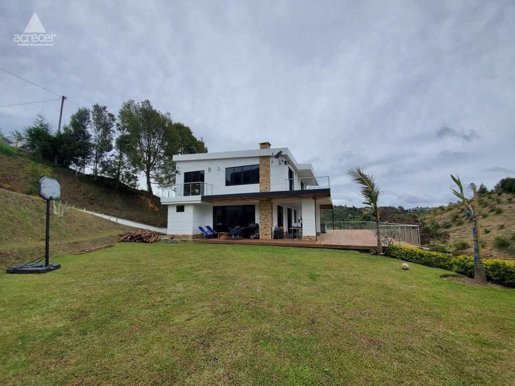 Casa en venta Antioquia Rionegro El Porvenir 260 m2 Habitaciones 4 Baños 3 Garajes 0 Precio $1300000000