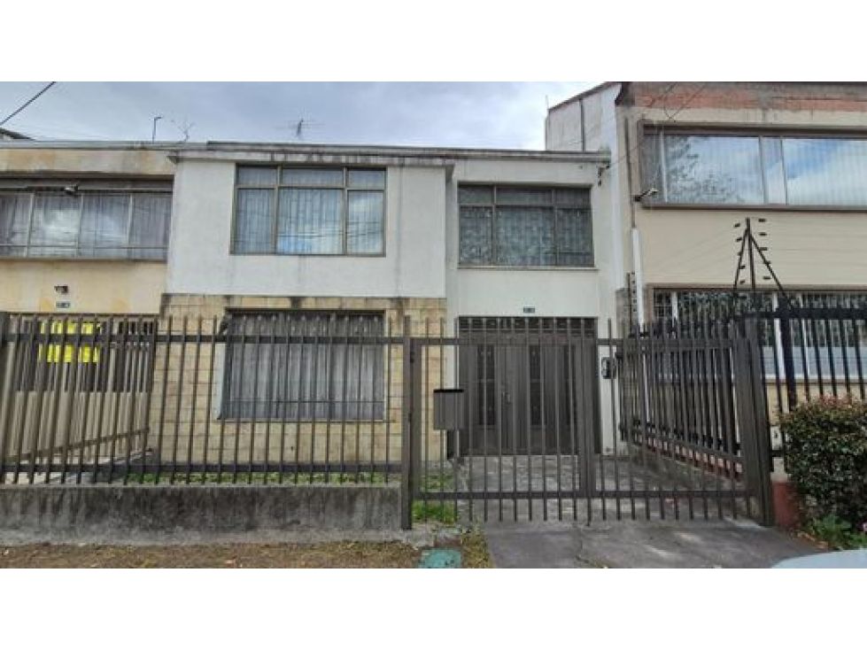 Apartamento en venta Cundinamarca Bogotá La Soledad 278 m2 Habitaciones 4 Baños 3 Garajes 1 Precio $980000000
