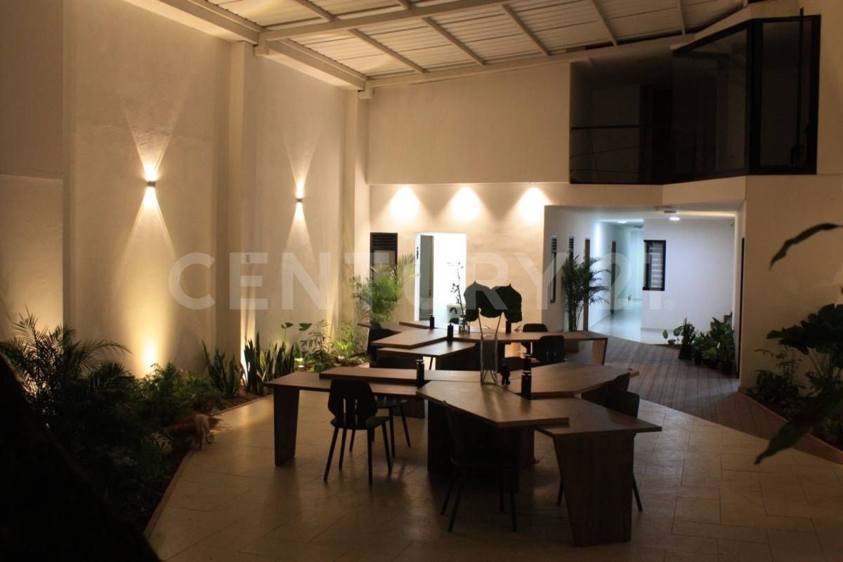 Edificio en venta Antioquia Medellín Bolivariana 331 m2 Habitaciones 8 Baños 8 Garajes 0 Precio $3800000000