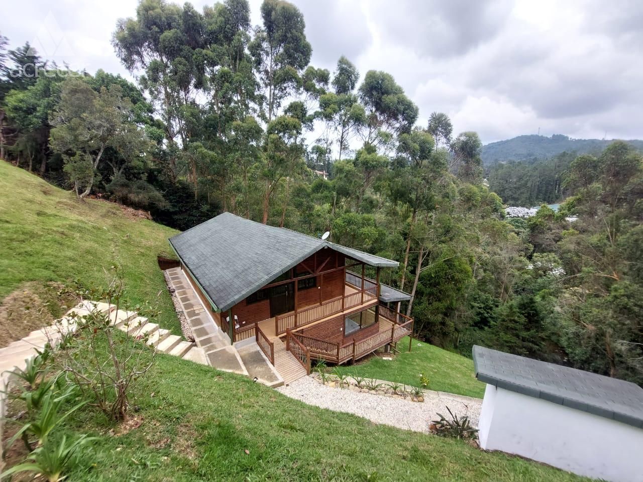 Casa en arriendo Antioquia Envigado Envigado 230 m2 Habitaciones 4 Baños 5 Garajes 0 Precio $8000000