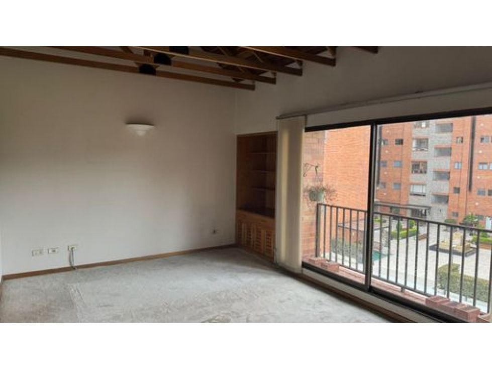 Casa en venta Cundinamarca Bogotá Atenas 240 m2 Habitaciones 4 Baños 3 Garajes 2 Precio $970000000