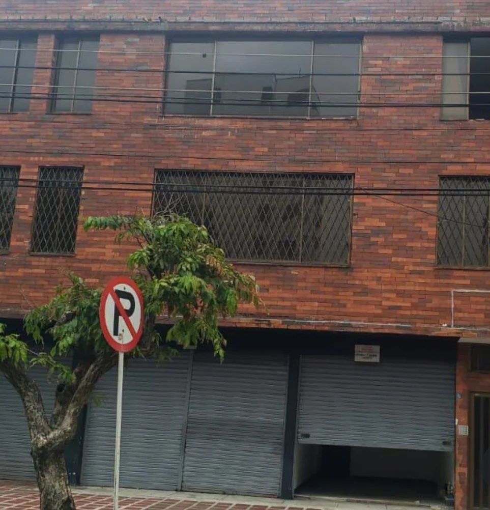 Edificio en venta Valle Del Cauca Cali Granada 701 m2 Habitaciones 14 Baños 6 Garajes 0 Precio $1200000000