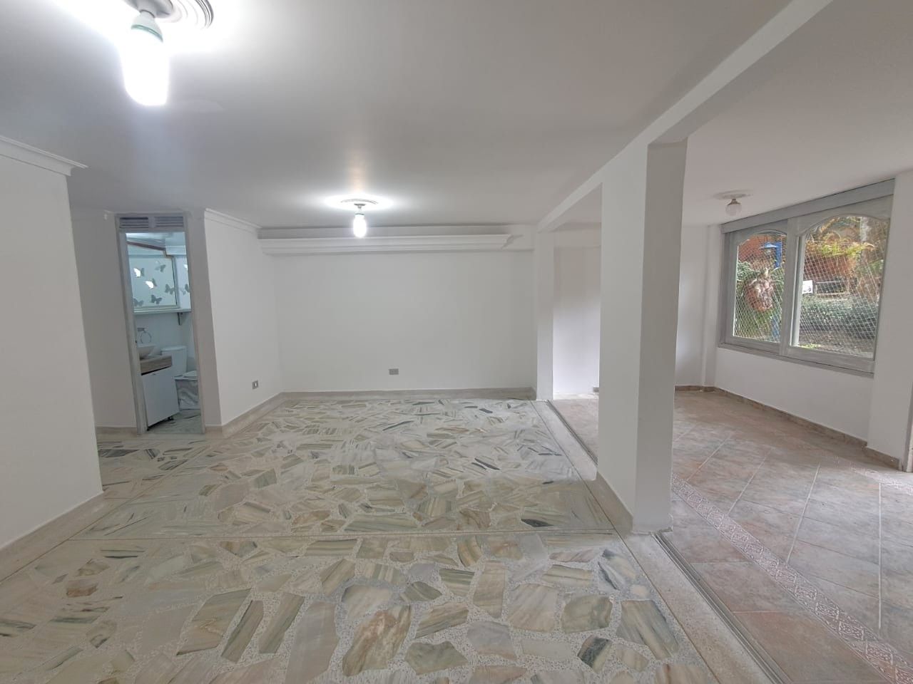 Casa en arriendo Antioquia Medellín La Mota 170 m2 Habitaciones 3 Baños 4 Garajes 1 Precio $5000000