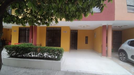 Casa en arriendo Cundinamarca Girardot Miraflores 104 m2 Habitaciones 3 Baños 3 Garajes 1 Precio $1650000