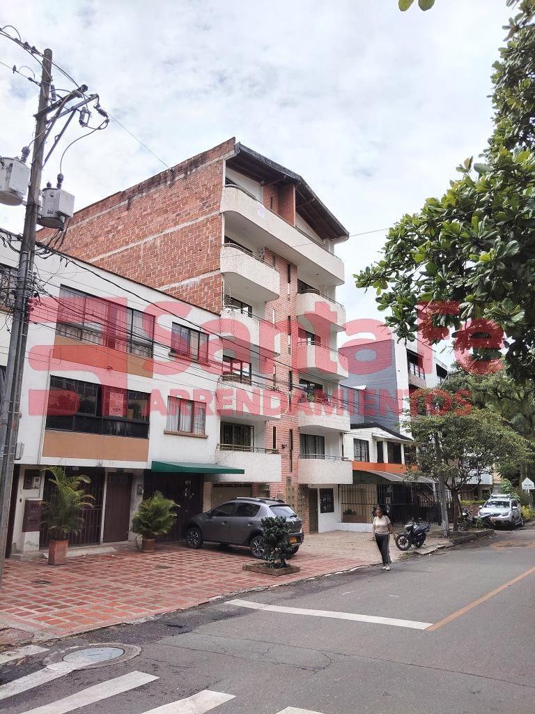 Apartamento en arriendo Antioquia Medellín Calasanz 80 m2 Habitaciones 3 Baños 2 Garajes 0 Precio $2350000