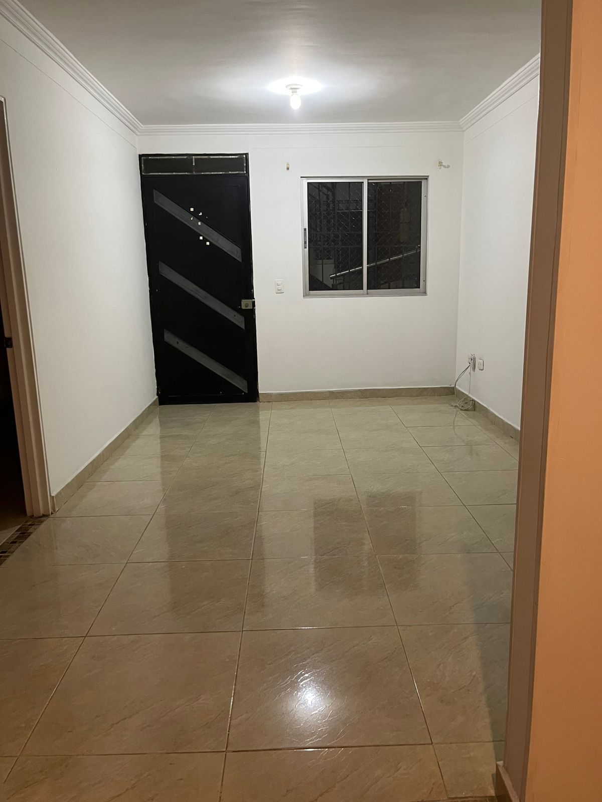 Apartamento en arriendo Valle Del Cauca Cali Urbanización La Flora 50 m2 Habitaciones 2 Baños 2 Garajes 1 Precio $1200000