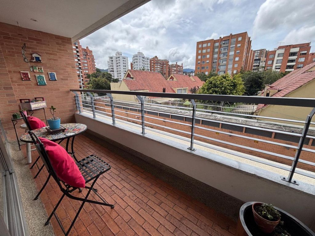 Apartamento en arriendo Cundinamarca Bogotá Ub Santa Coloma 184 m2 Habitaciones 3 Baños 4 Garajes 2 Precio $7500000