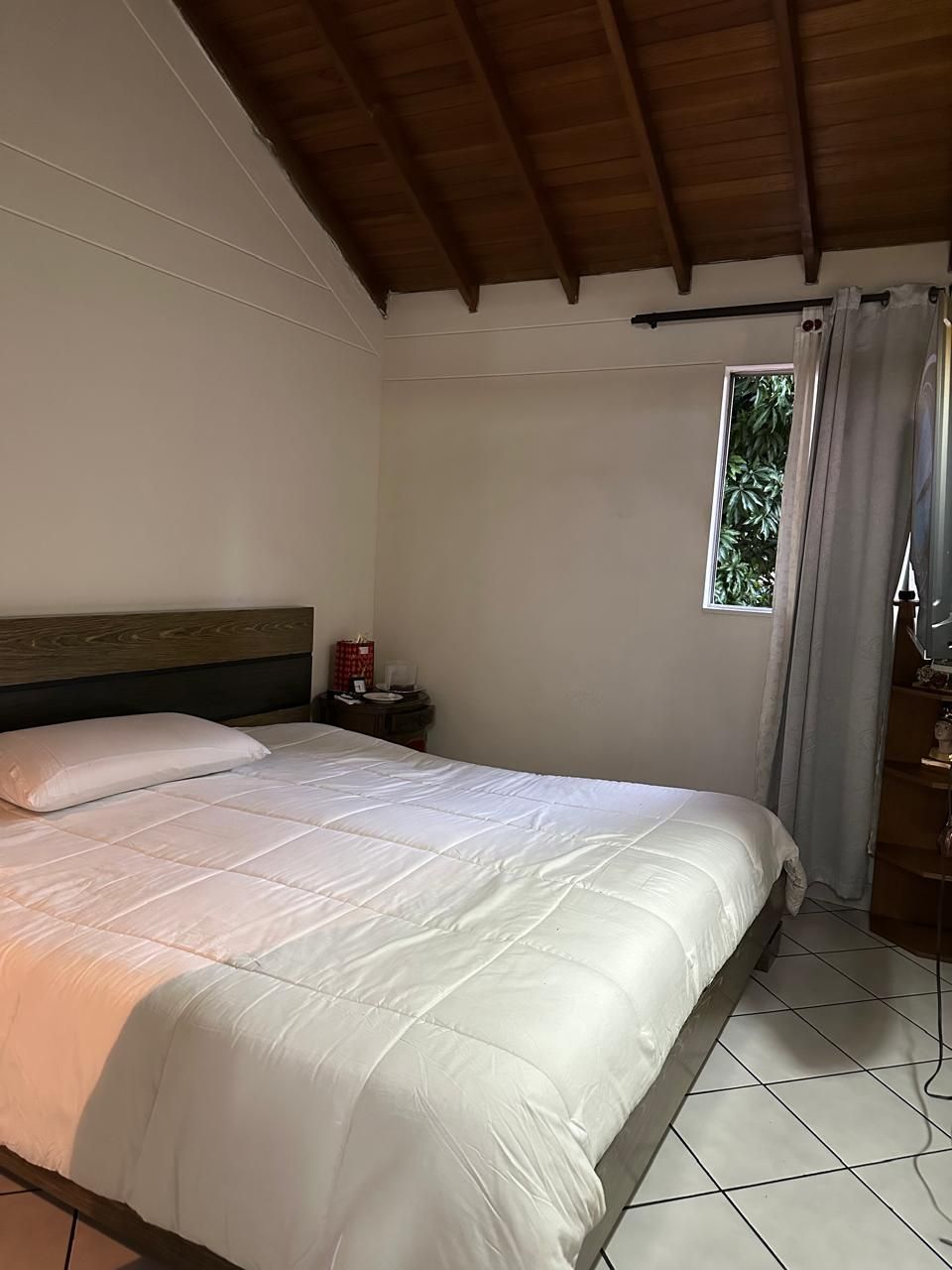 Casa en venta Antioquia Medellín La Mota 150 m2 Habitaciones 5 Baños 5 Garajes 2 Precio $950000000