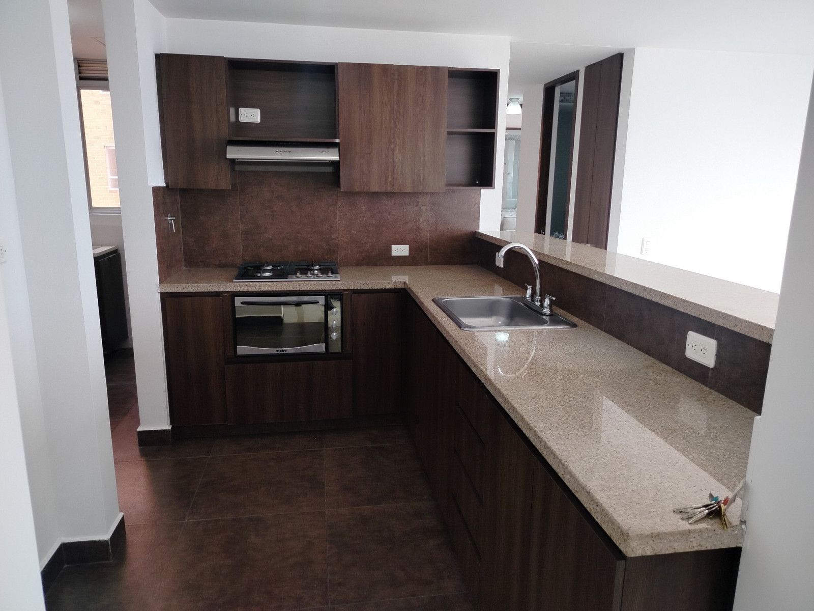 Apartamento en arriendo Antioquia Envigado El Esmeraldal 98 m2 Habitaciones 3 Baños 3 Garajes 0 Precio $4600000