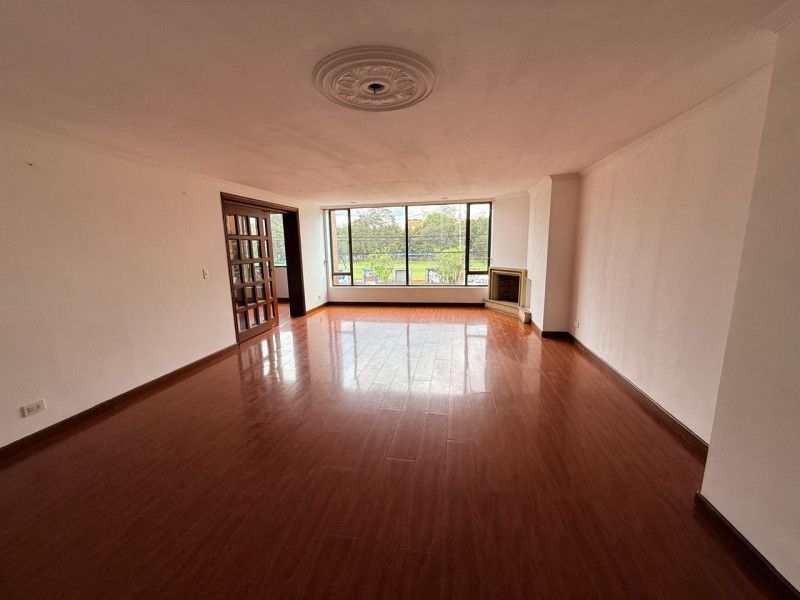 Apartamento en venta Cundinamarca Bogotá Bella Suiza 156 m2 Habitaciones 3 Baños 4 Garajes 2 Precio $720000000