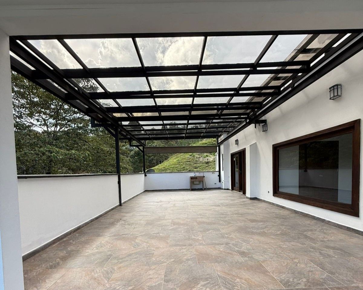 Casa en arriendo Antioquia Marinilla La Industrial 150 m2 Habitaciones 3 Baños 2 Garajes 2 Precio $3800000