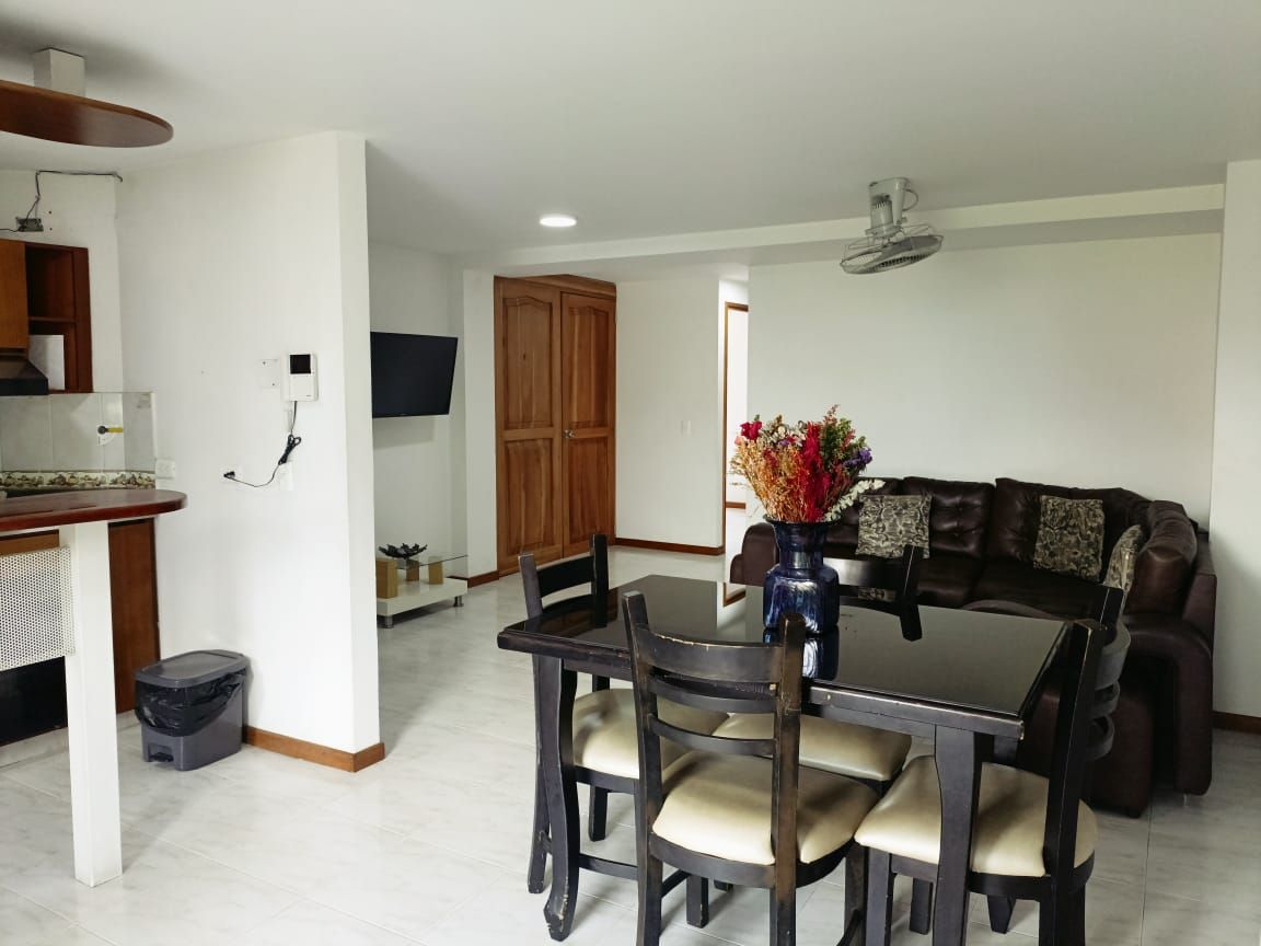 Apartamento en arriendo Antioquia Medellín El Nogal- Los Almendros 74 m2 Habitaciones 3 Baños 2 Garajes 0 Precio $4800000