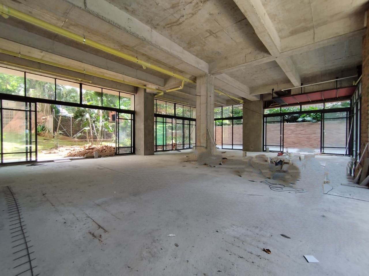 Local en arriendo Antioquia Medellín Las Lomas No1 430 m2 Habitaciones 0 Baños 0 Garajes 5 Precio $38200000