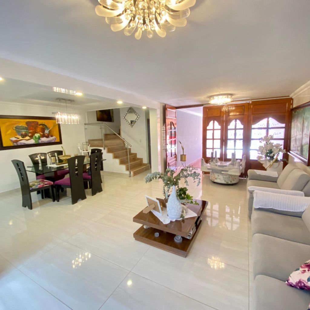 Casa en venta Santander Bucaramanga Palmeras Del Cacique 230 m2 Habitaciones 4 Baños 3 Garajes 2 Precio $1250000000