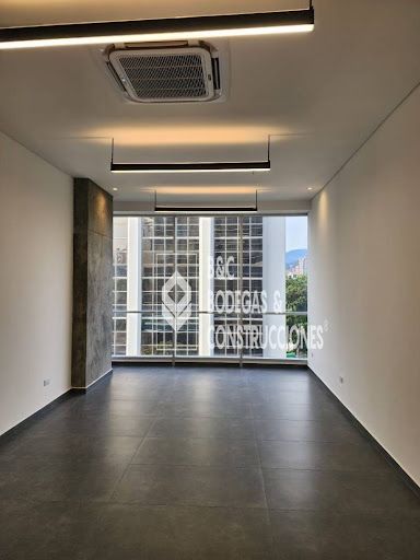 Oficina en arriendo Antioquia Medellín El Diamante No2 30 m2 Habitaciones 0 Baños 0 Garajes 0 Precio $3800000